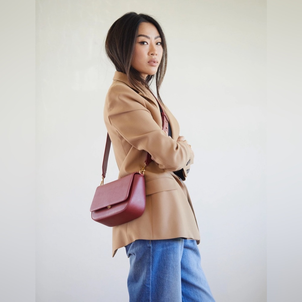 Samara x Claire Crossbody Bag Apple Vegan Leather